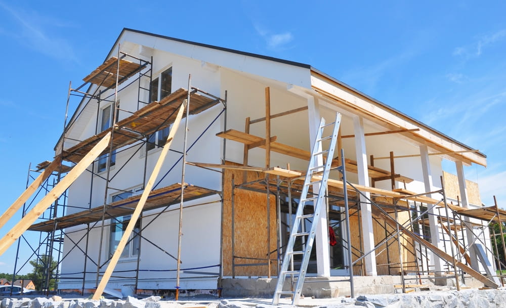 Réussir ses travaux de peinture d’extérieur : conseils pratiques et étapes essentielles